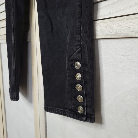 TOPSHOP Moto Women's Black Button Front 90's Inspired Jeans 26 Waist 25.5 Inseam - Picture 4 of 5